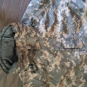 US Army Parka, Cold Weather, UCP, Large-Regular